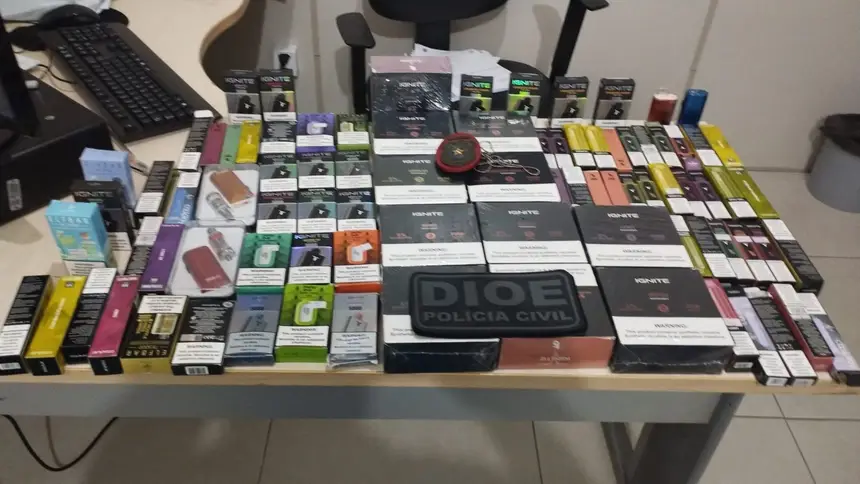 Homem é detido por vender cigarros eletrônicos falsificados em centro comercial de Belém