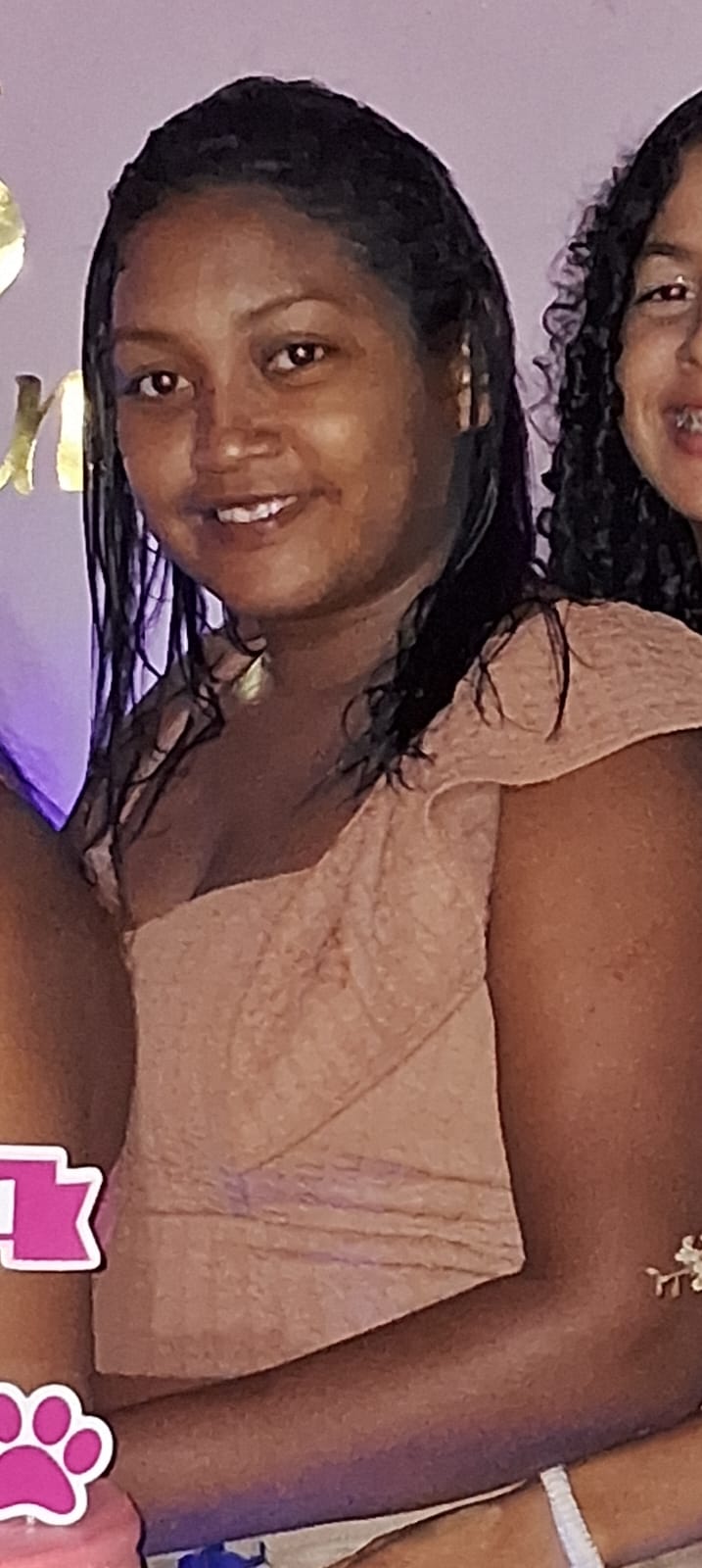 Mulher desaparece em Tailândia e família pede ajuda para encontrá-la