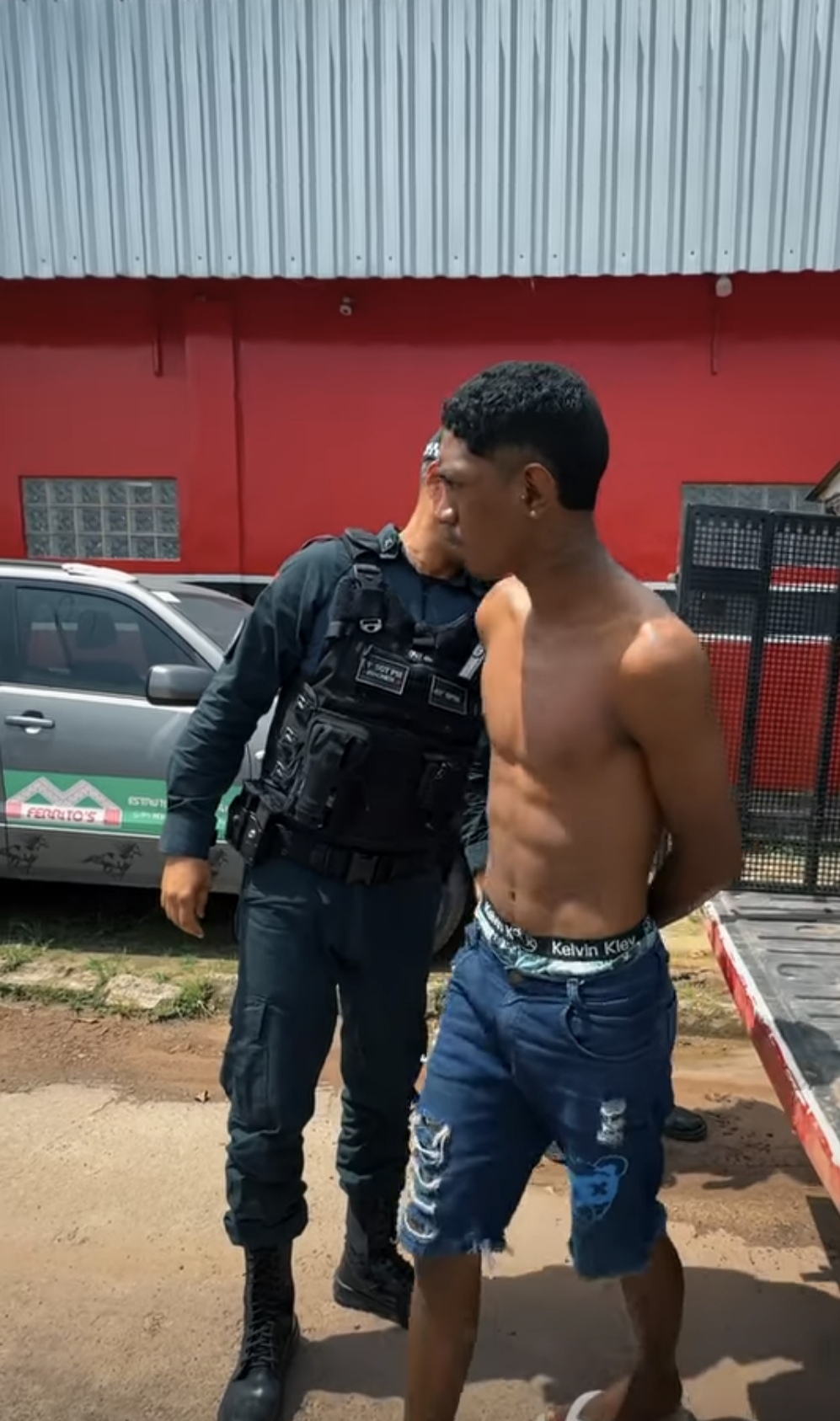 Suspeitos são presos por extorsão e furto a mando de facção criminosa