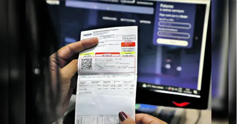 Bandeira vermelha na conta de energia: como economizar?