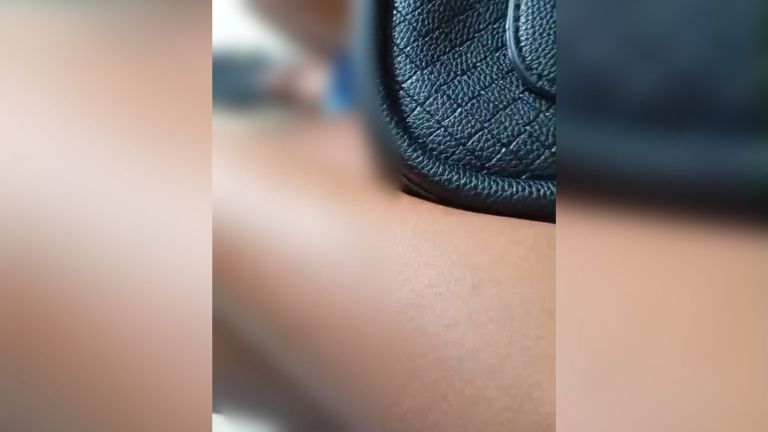 Mulher denuncia ex-companheiro após ter casa invadida e bens destruídos em Tailândia