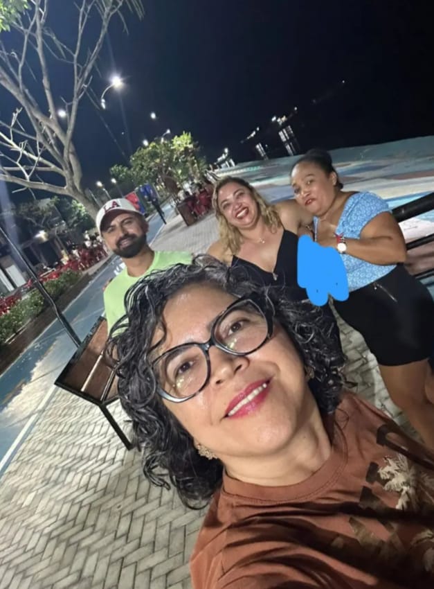 Professores de Tailândia sobrevivem a grave acidente e destacam rapidez no resgate