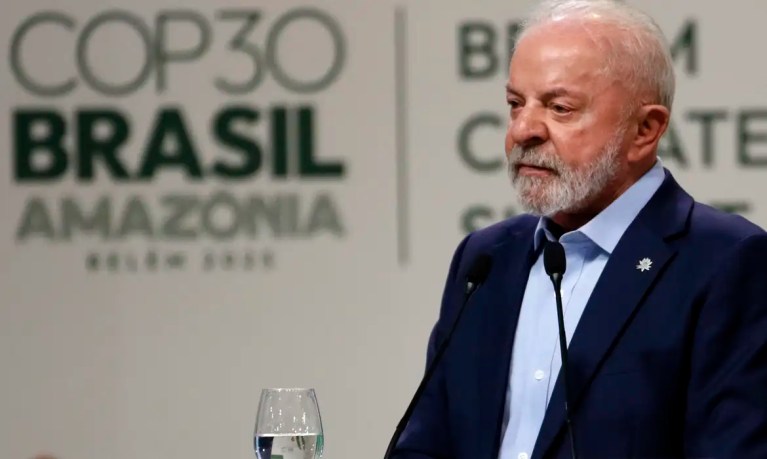 Lula diz que gasto com armas pode causar “apocalipse climático”