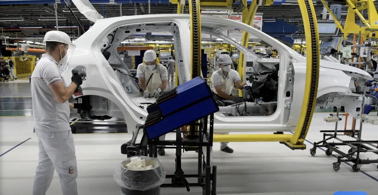 CCJ do Senado aprova fim da escala 6×1 e prevê jornada de 36h semanais