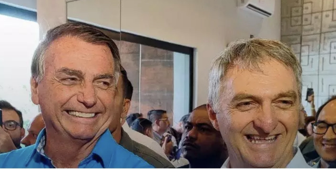 Bolsonaro e irmão marcam número 13, apostam e ganham na Mega da Virada; veja quanto foi!
