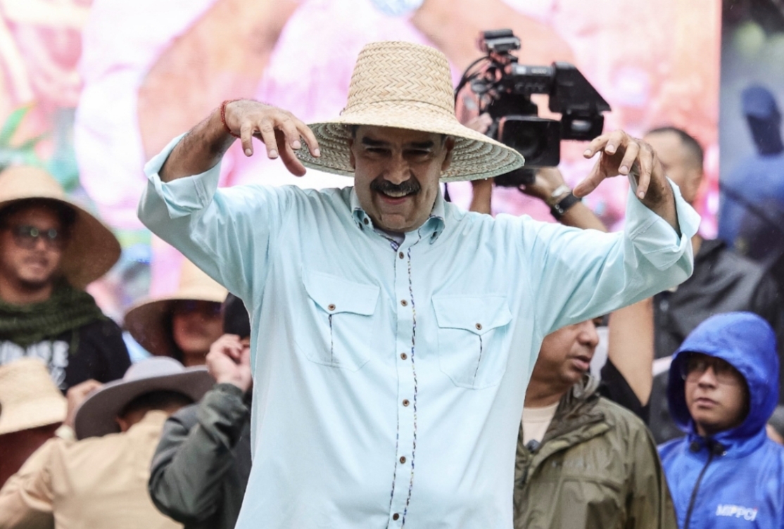 EUA confirma ataque a Caracas e captura de Nicolás Maduro.