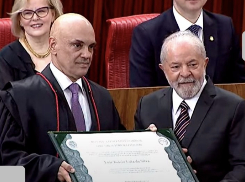 Fraude no sistema do CNJ tenta expedir mandados de prisão contra Lula e Moraes.